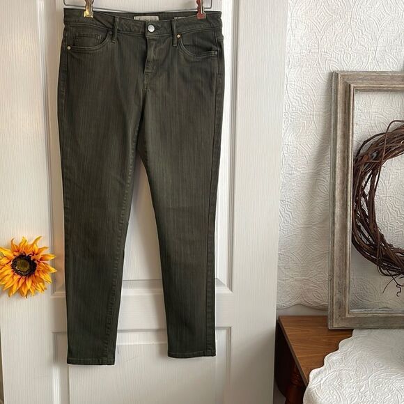 Dark Army Green Calvin
Klein Ankle Skinny Jeans - 8 - Picture 1 of 5